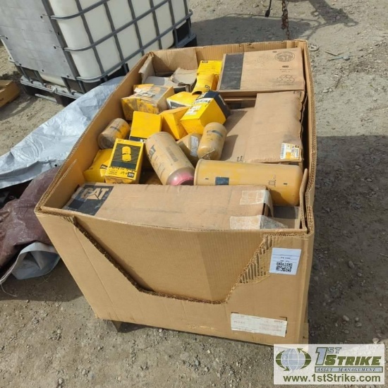 1 BOX. MISC CAT FILTERS INCLUDING: HYDRAULIC, AIR, FUEL, OIL