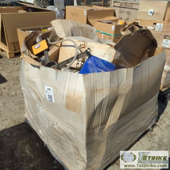 1 BOX. MISC HEAVY EQUIPMENT PARTS, PRIMARILY VOLVO, INCLUDING: CYLINDER REBUIL KITS, FILTERS, BRACKE