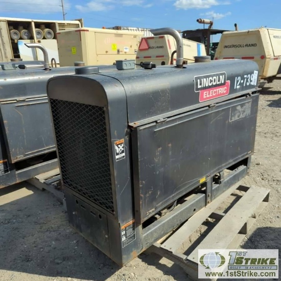 WELDER, LINCOLN CLASSIC 300D, 4CYL PERKINS DIESEL