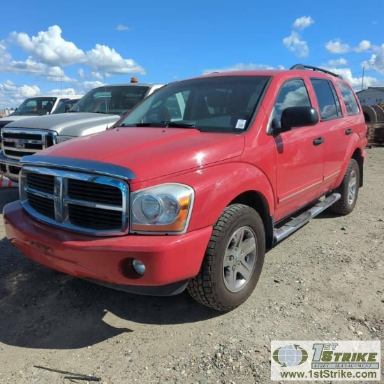 2005 DODGE DURANGO LIMITED, 5.7L HEMI, AWD, 4-DOOR, TOW PACKAGE, STADIUM SEATING. UNKNOWN MECHANICAL