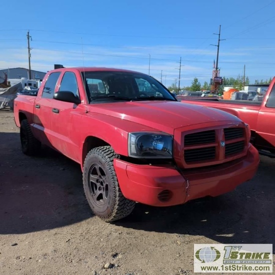 2006 DODGE DAKOTA SLT, 4.7L MAGNUM, 4X4, CREW CAB, SHORT BED. UNKNOWN MECHANICAL PROBLEMS. RECONSTRU