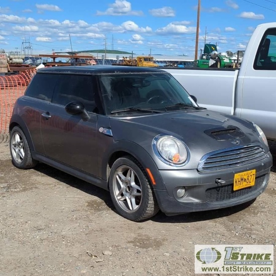 2007 MINI COOPER S, 1.6L GAS, MANUAL TRANSMISSION, FWD, 2-DOOR.
