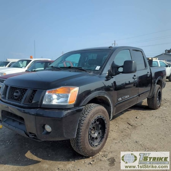 2012 NISSAN TITAN PRO 4X, 5.6L V8 GAS, 4X4, CREW CAB, SHORT BED