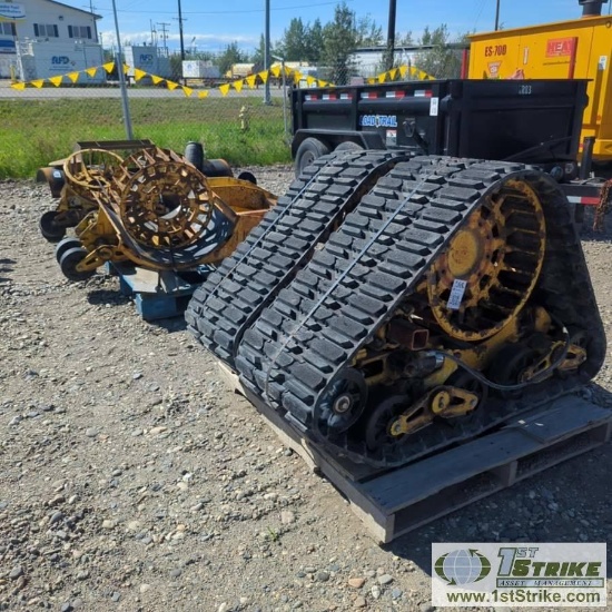 4 PALLETS. MATT TRACK SYSTEM, MODEL 200 M1-A1