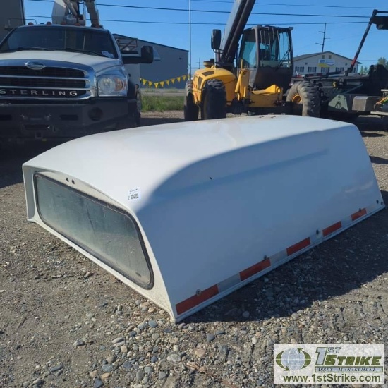 TRUCK BED TOPPER, RANGE RIDER MODEL VISTA RANGE SPORT, GMC LONG BED