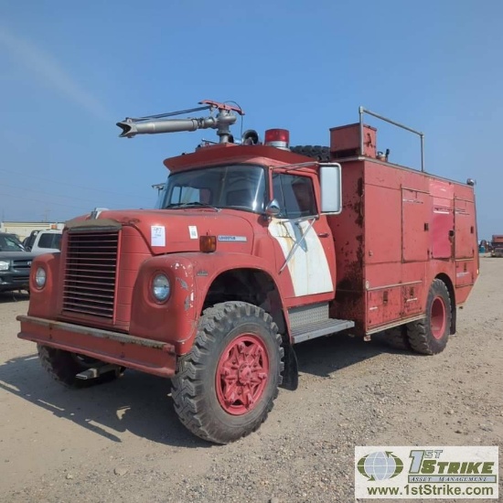 FIRETRUCK, 1977 INTERNATIONAL, LOADSTAR 1700, V8 GAS ENGINE, AUTOMATIC TRANSMISSION, MOUNTED SPRAY