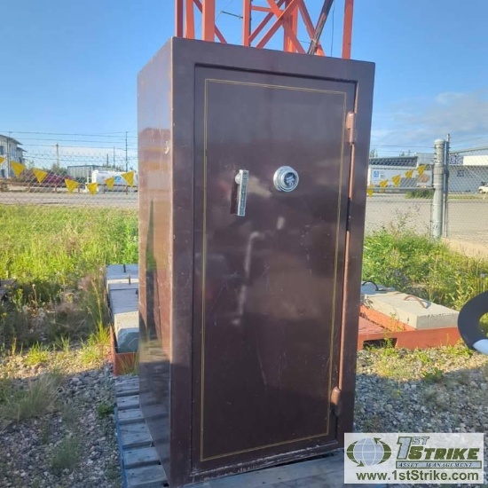 GUN SAFE, FORT KNOX, 24IN DEEP X 30IN WIDE X 60IN TALL. COMBINATION AND CONTENTS UNKNOWN
