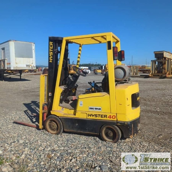 FORKLIFT, 1996 HYSTER S40XMS, PROPANE, 4450LB CAPACITY