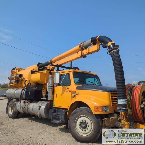 VAC TRUCK, 1997 INTERNATIONAL 4900, AL275 DIESEL, ALLISON AUTOMATIC, PTO, WITH VACTOR 2100 SERIES VA