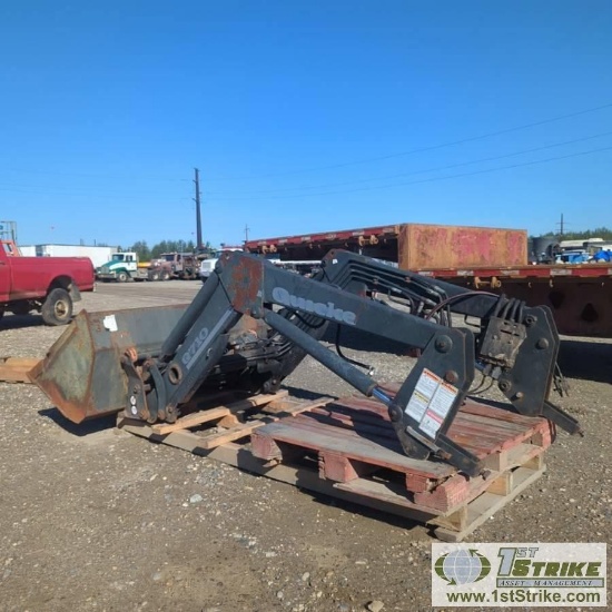 TRACTOR FRONT LOADER BUCKET, QUICKIE Q710