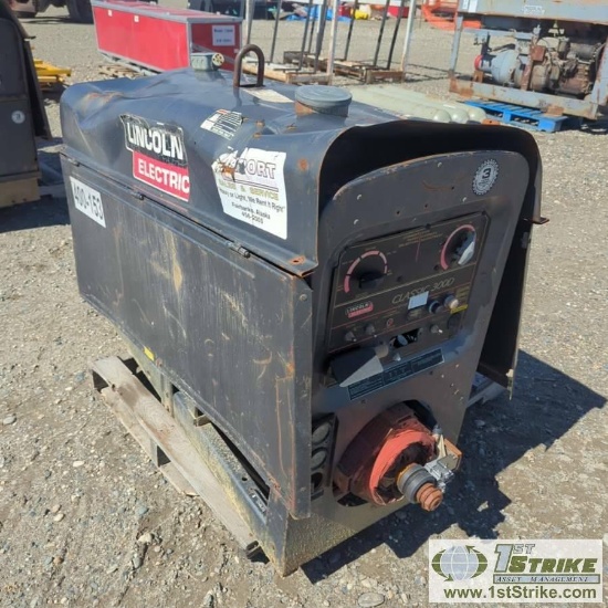 WELDER, LINCOLN CLASSIC 300D, 4 CYLINDER PERKINS DIESEL. UNKNOWN MECHANICAL PROBLEMS