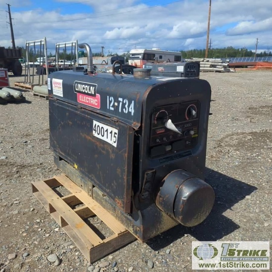 WELDER, LINCOLN CLASSIC 300D, 4 CYLINDER PERKINS DIESEL. UNKNOWN MECHANICAL PROBLEMS