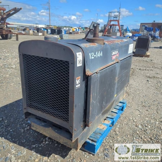 WELDER, LINCOLN SHIELD ARC SA-250, 3 CYLINDER PERKINS DIESEL. UNKNOWN MECHANICAL PROBLEMS