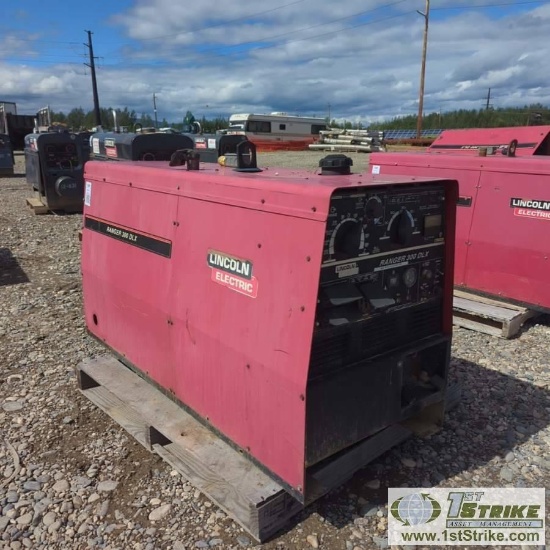 WELDER, LINCOLN RANGER 300 DLX, 3 CYLINDER KUBOTA DIESEL ENGINE