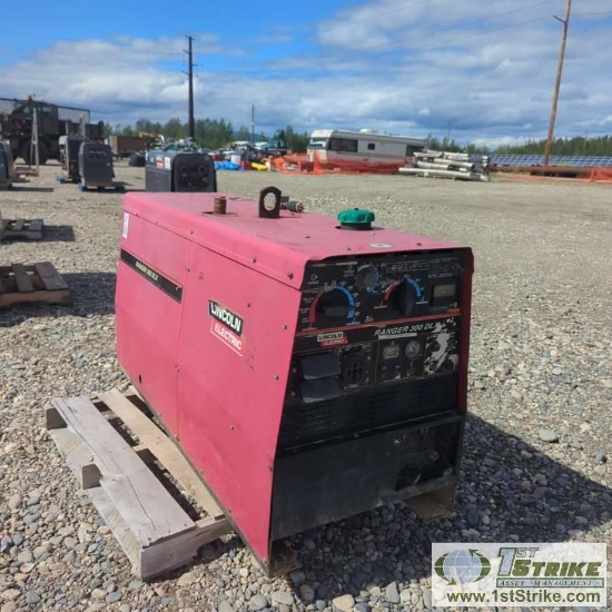 WELDER, LINCOLN RANGER 300 DLX, 3 CYLINDER KUBOTA DIESEL ENGINE
