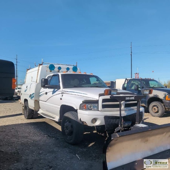 2001 DODGE RAM 3500, 5.9L CUMMINS, 4X4, DUALLY, EXTENDED CAB, SERVICE BED, WITH PLOW, WEBASTO HEAT,