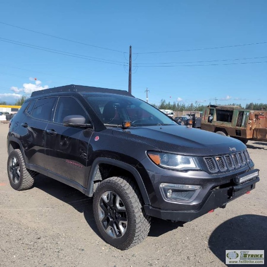 2017 JEEP COMPASS TRAILHAWK, 2.4L GAS, 4X4, 4-DOOR
