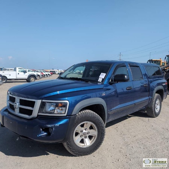 2010 DODGE DAKOTA TRX, 4.7L MAGNUM, 4X4, CREW CAB, SHORT BED, WITH TOPPER