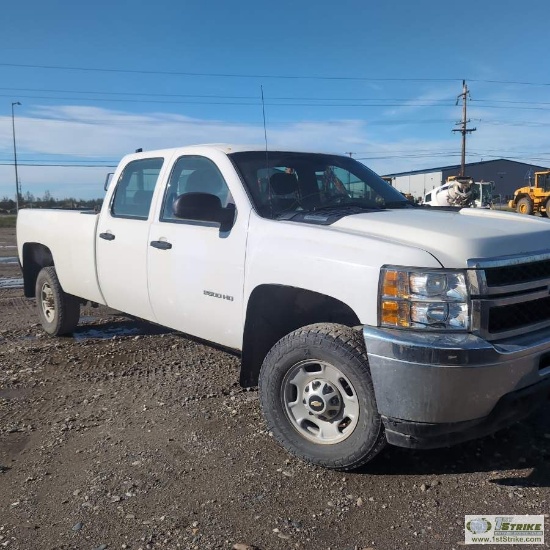 2013 CHEVROLET SILVERADO 2500HD, 6.0L VORTEC, 4X4, CREW CAB, LONG BED