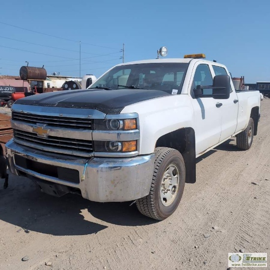 2015 CHEVOLET SILVERADO 2500HD, 6.0L VORTEC, 4X4, CREW CAB, LONG BED, WEBASTO HEAT