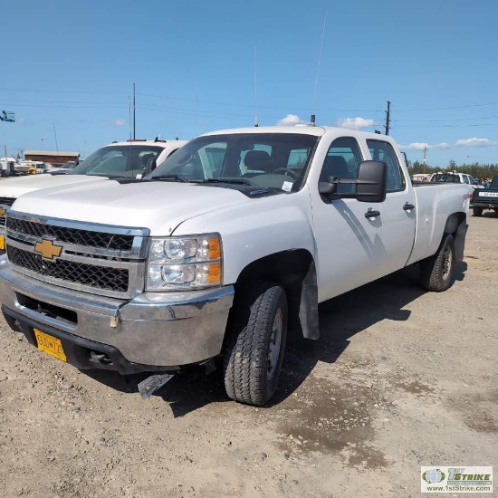 2013 CHEVROLET SILVERADO 2500, 6.6L DURAMAX, 4X4, CREW CAB, LONG BED