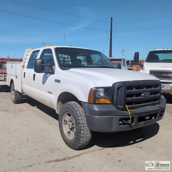 2006 FORD F-350 SUPERDUTY, 6.0L POWERSTROKE, CREW CAB, 8FT SERVICE BED