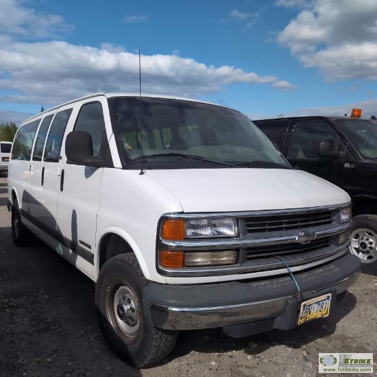 2000 CHEVROLET 3500 EXPRESS LS, 5.7L VORTEC, PASSENGER CONFIGURATION, SEATING FOR 15