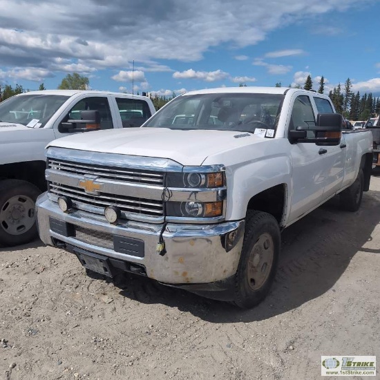 2015 CHEVROLET SILVERADO 2500HD, 6.0L VORTEC, 4X4, CREW CAB, LONG BED. UNKNOWN MECHANICAL PROBLEMS.