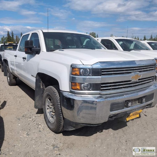 2015 CHEVROLET SILVERADO 2500HD, 6.6L DURAMAX, 4X4, CREW CAB, LONG BED, WEBASTO HEAT. UNKOWN MECHANI