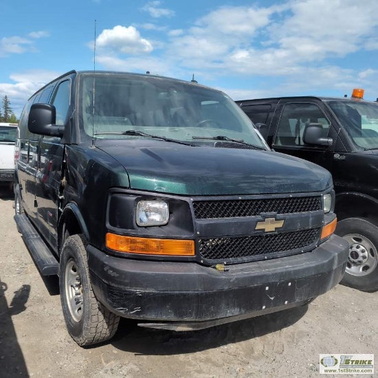 2016 CHEVROLET EXPRESS 3500 LS, 6.6L DURAMAX, QUIGLEY 4X4, PASSENGER CONFIGURATION, SEATING FOR 5. U