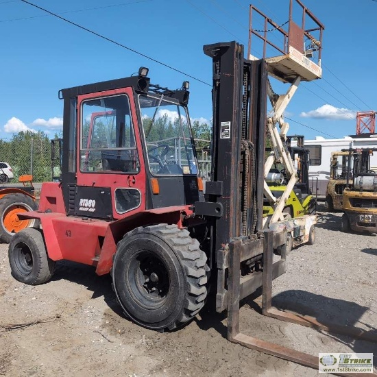 FORKLIFT, 1992 DESTA RTD 80 ALLEY KAT, 4 CYLINDER DIESEL ENGINE, FWD