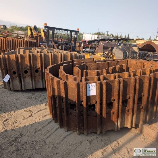 2 EACH. EXCAVATOR TRACKS, OWNER STATES: FIT HITACHI 450