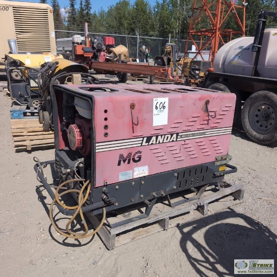 HOT WATER PRESSURE WASHER, LANDA MODEL MG4-20, 8HP HONDA GAS ENGINE, DIESEL FIRED, 115V ELECTRIC BUR