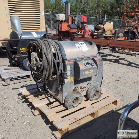 HOT WATER PRESSURE WASHER, LANDA MODEL HOT 4-2000G, 208V SINGLE PHASE, DIESEL FIRED, 2,000 PSI, CART