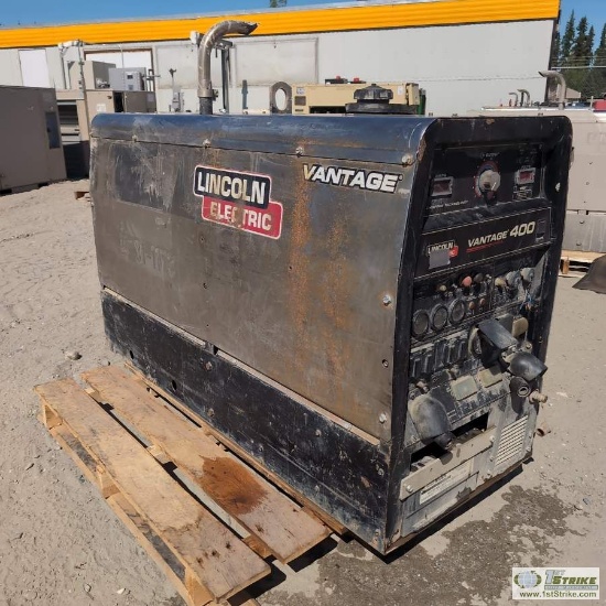 WELDER, LINCOLN VANTAGE 400, 4 CYLINDER PERKINS DIESEL ENGINE, ENCLOSURE MOUNTED