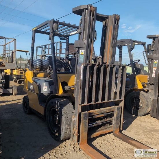 FORKLIFT, 2015 CAT GP25N, 3950LB CAPACITY, 188IN LIFT HEIGHT, 4-CYLINDER LP ENGINE
