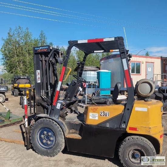 FORKLIFT, DAEWOO DOOSAN MODEL G25P, OROPS, 4800LB CAPACITY, 186IN LIFT HEIGHT, 4 CYLINDER LP ENGINE,