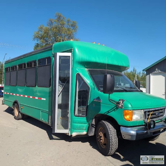 BUS, 2007 FORD E-450
