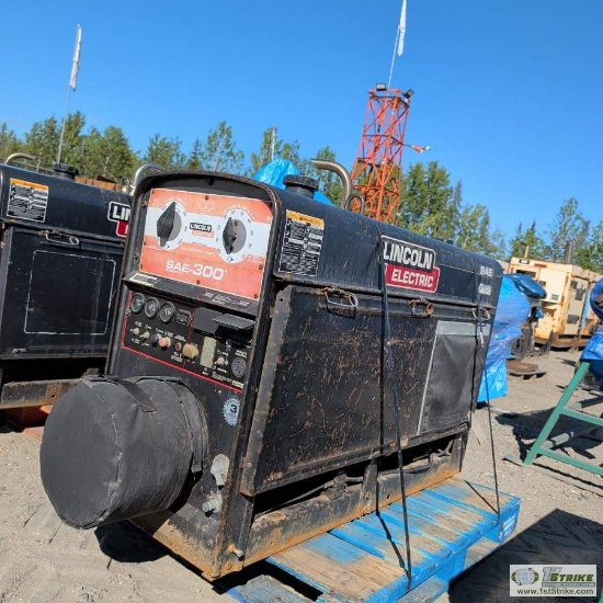 Welder, 2013 Lincoln Sae300, 4 Cylinder Perkins Diesel Engine