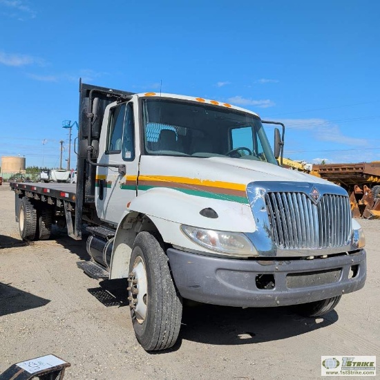 Flatbed Dump Truck, 2002 International Model 4400 Sba 4x2, 7.6l Dt466 Ht Diesel Engine, 6 Plus Manua