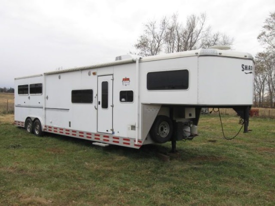 2009 Shadow 8x33 Horse Trailer w/Living Quarters