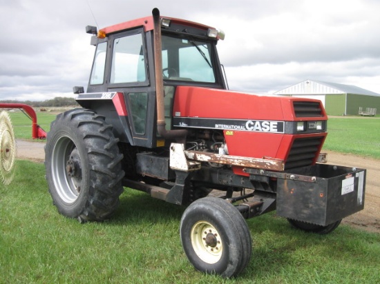 Case IH 2096 Tractor