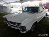 1963 BUICK RIVIERA CLASSIC VEHICLE VN019901 1st. year production of Personal Luxury Riviera, 2-door