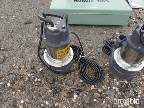 NEW MUSTANG MP4800 2IN. SUBMERSIBLE PUMP NEW SUPPORT EQUIPMENT