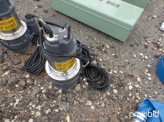 NEW MUSTANG MP4800 2IN. SUBMERSIBLE PUMP NEW SUPPORT EQUIPMENT