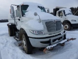 2009 INTERNATIONAL 4300 WATER TRUCK VN121748 powered by diesel engine, equipped with power steering