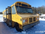 1998 GMC P35 BUS VN501131 powered by diesel engine.