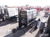 2006 LINCOLN VANTAGE 400 WELDER SN: U1060309531 powered by diesel engine, equipped with 400AMPS, lea