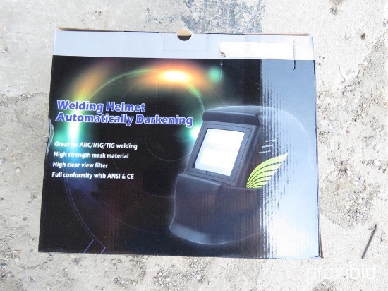 NEW AUTO DARKENING WELDING HELMET NEW SUPPORT EQUIPMENT