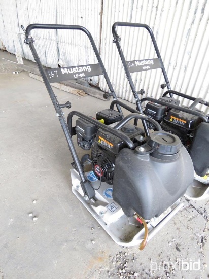 NEW 7500 WATT GENERATOR NEW SUPPORT EQUIPMENT powered by gas engine, 13hp, equipped with 7500 watts,